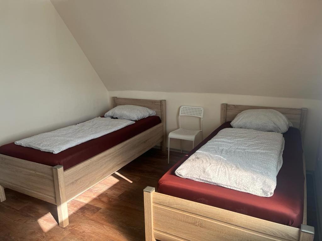 Pension Highway Bielefeld Senner Hellweg Dış mekan fotoğraf